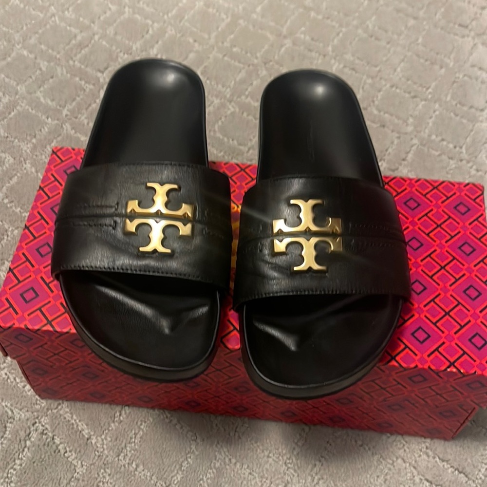 Everly anatomy mix cloud pool slides